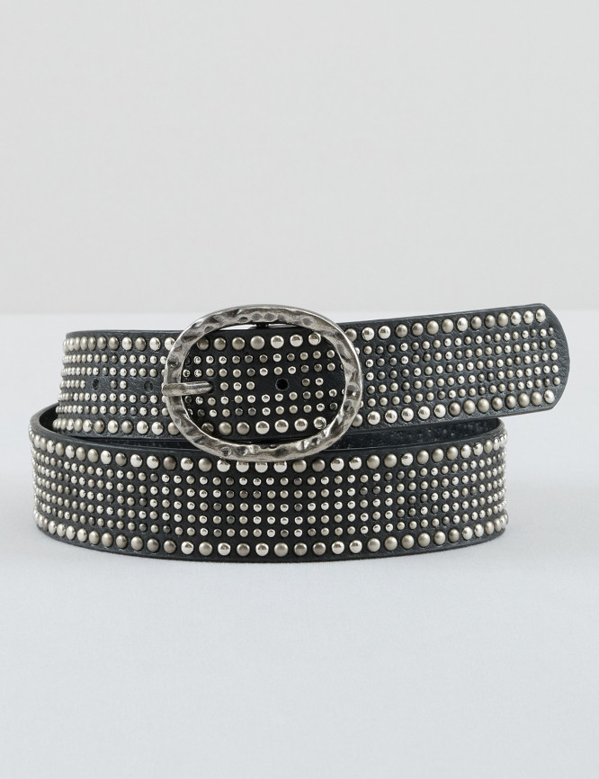 Laid Goods Front View