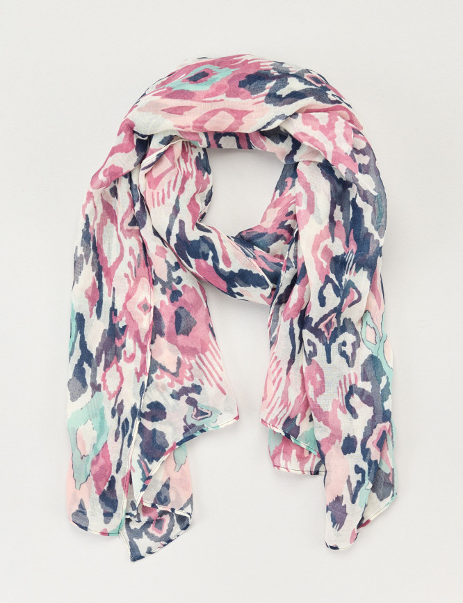 Laid Goods Front View