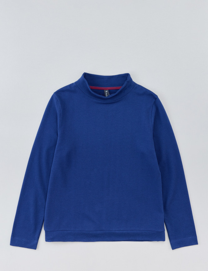 Laid Goods Front View