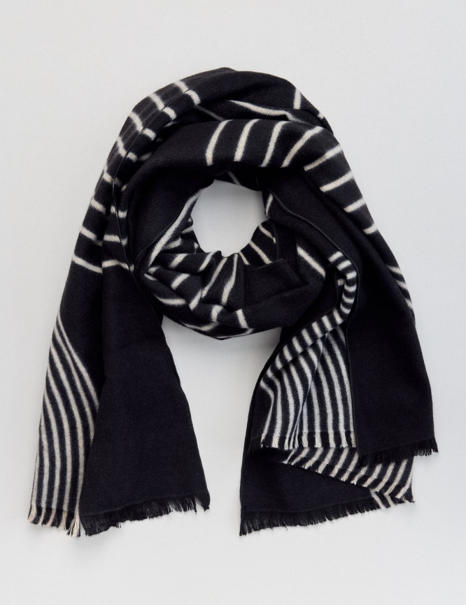 Laid Goods Front View