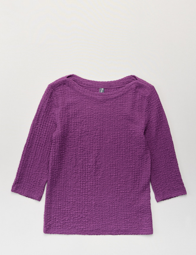 Laid Goods Front View