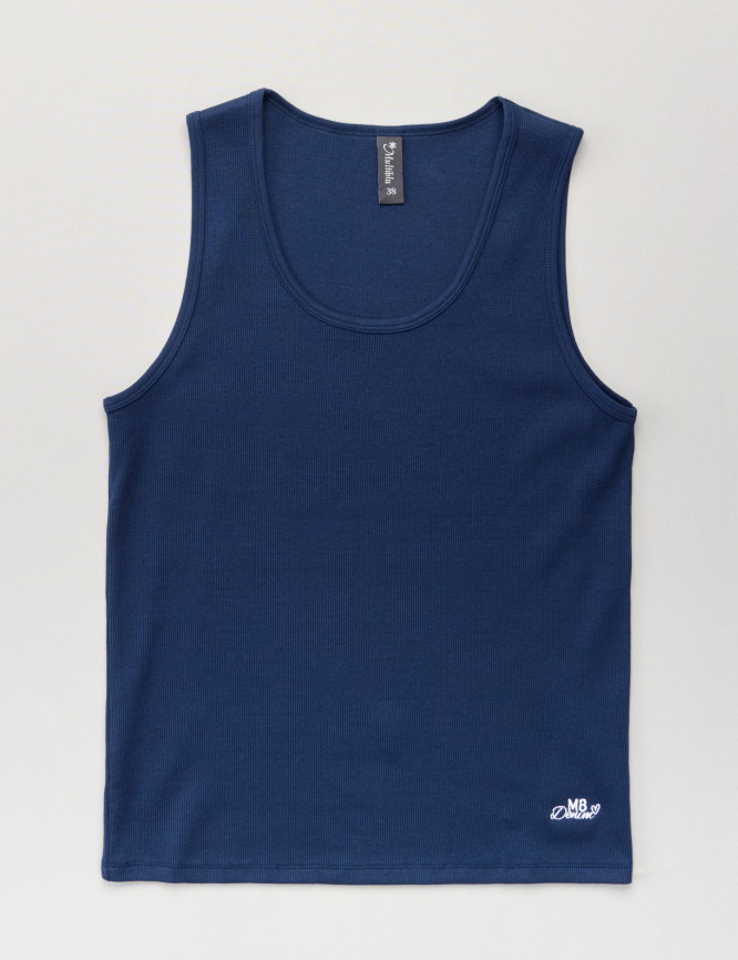 Laid Goods Front View