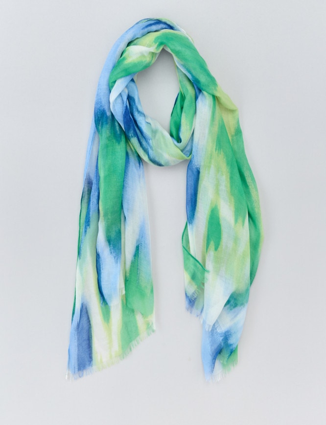 Laid Goods Front View