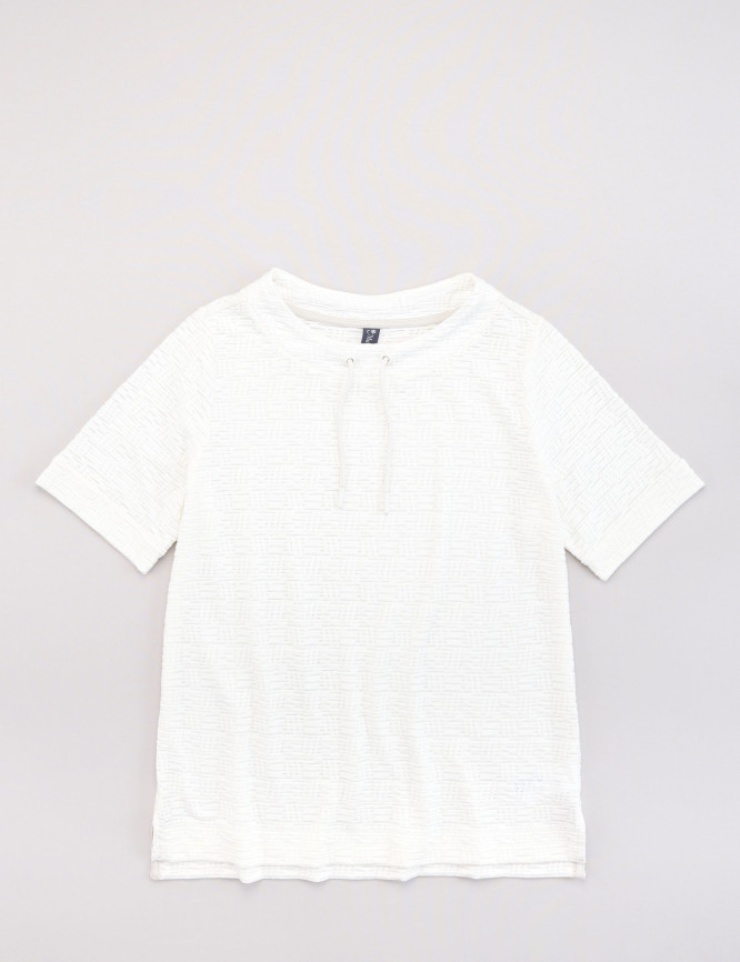 Laid Goods Front View