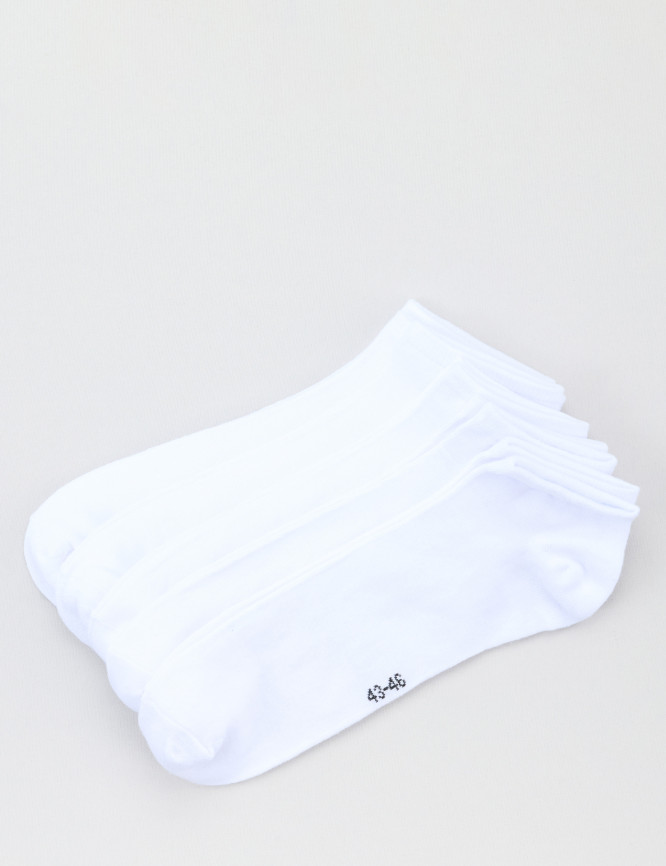 Laid Goods Front View