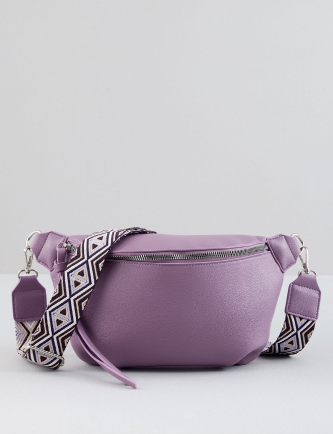 Laid Goods Front View