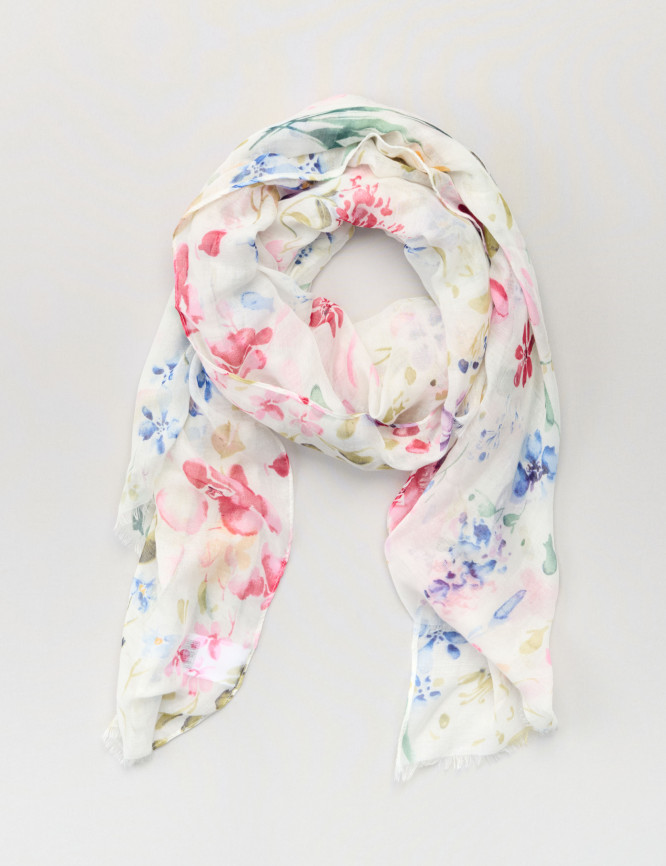 Laid Goods Front View