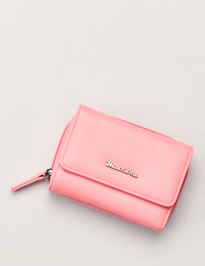 Laid Goods Front View