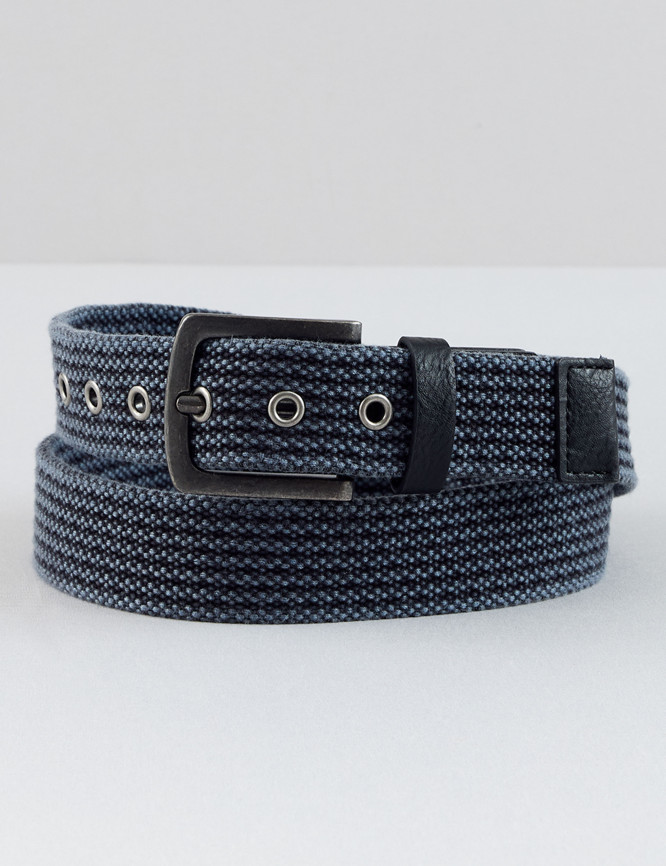 Laid Goods Front View