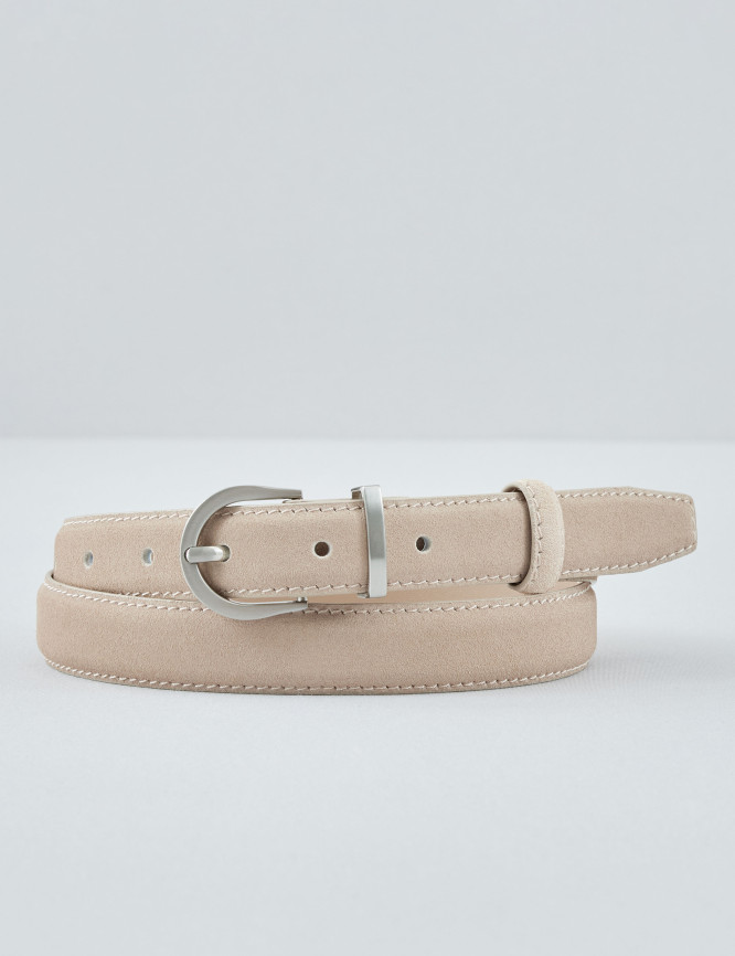 Laid Goods Front View