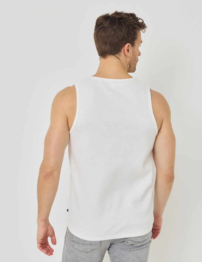 Model Back View