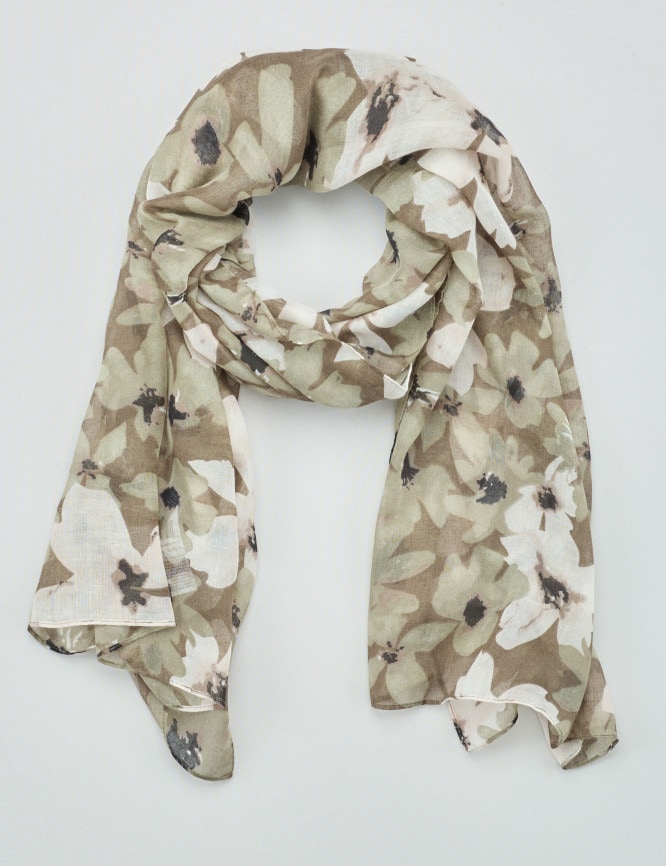 Laid Goods Front View