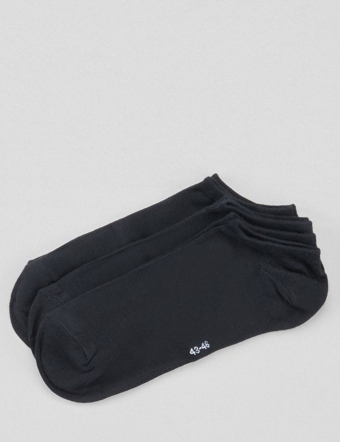 Laid Goods Front View