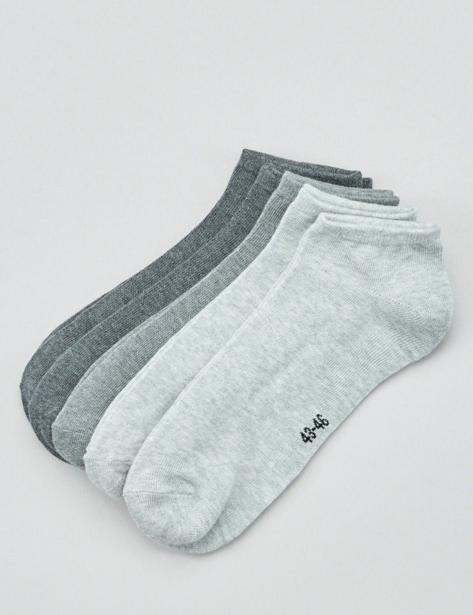 Laid Goods Front View