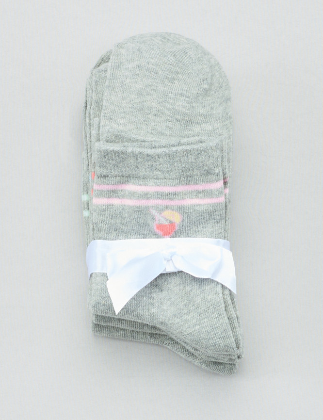 Laid Goods Front View