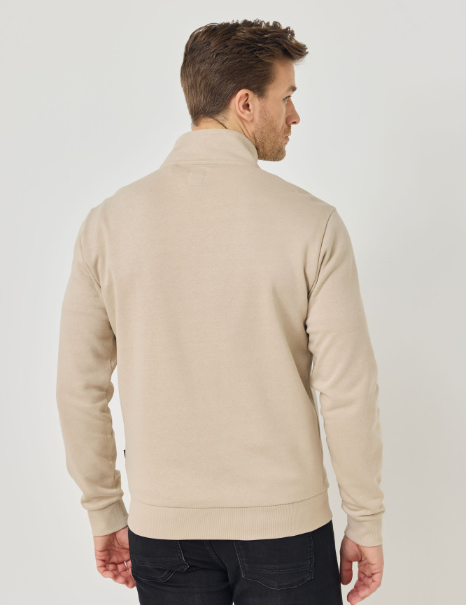 Model Back View