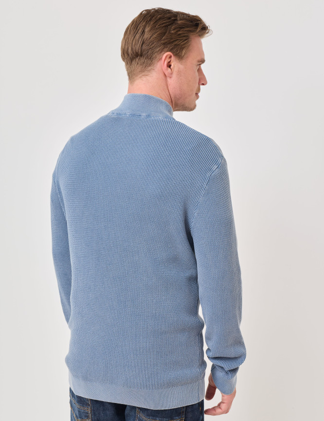 Model Back View