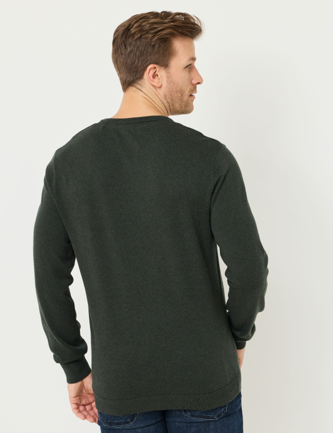 Model Back View