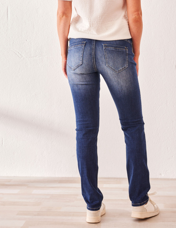 Model Back View