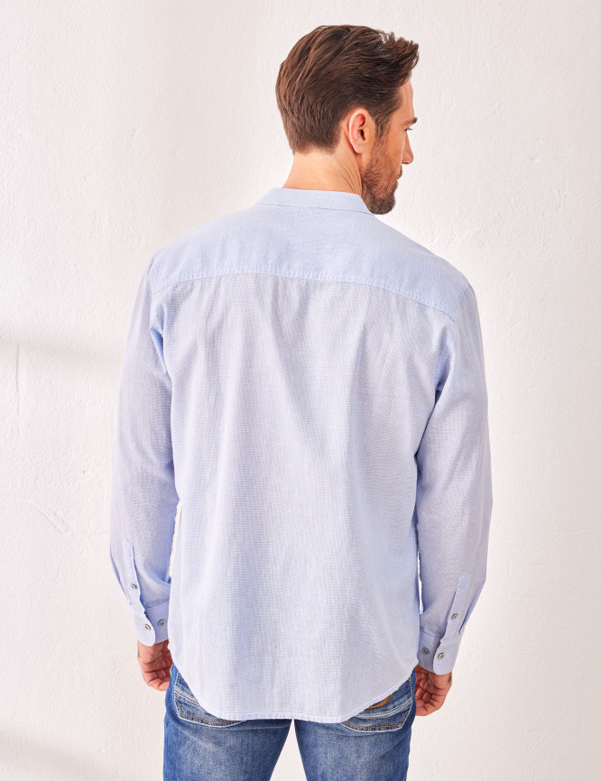 Model Back View