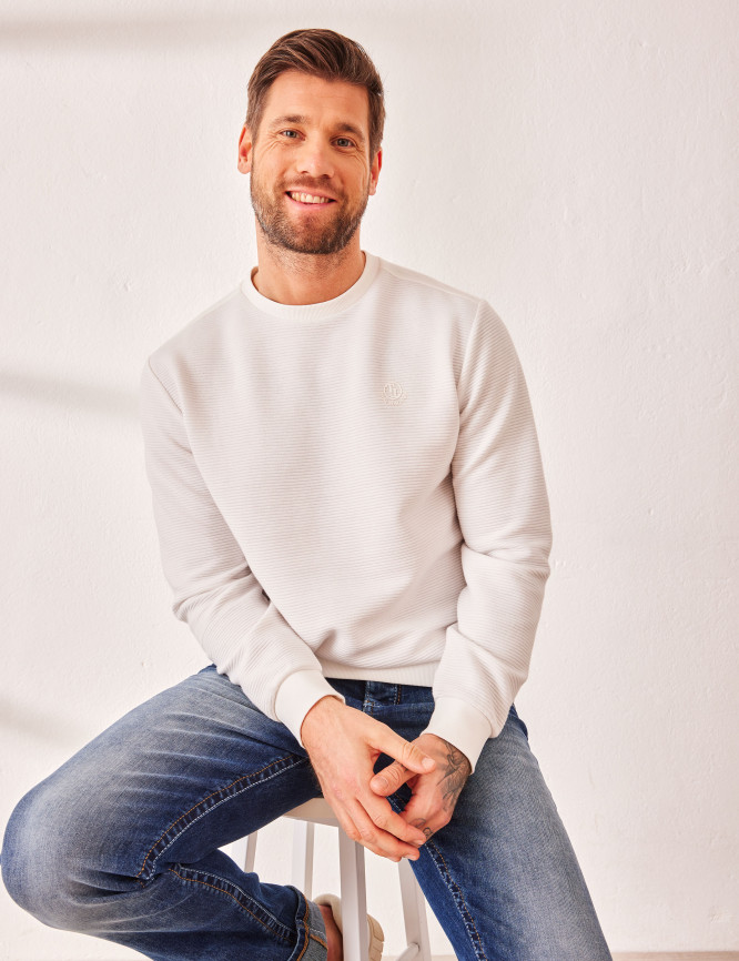 Model Front View