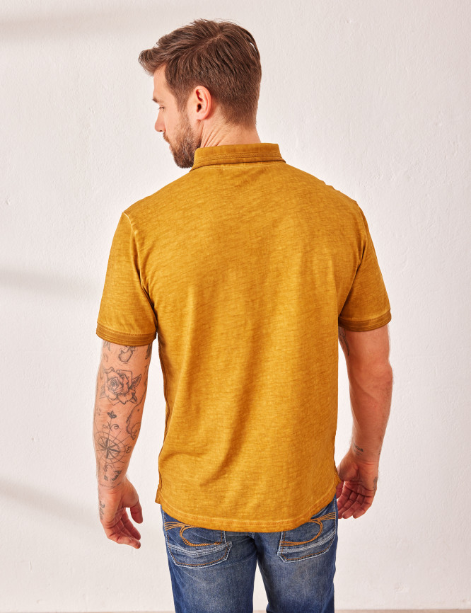 Model Back View