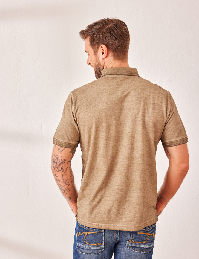 Model Back View